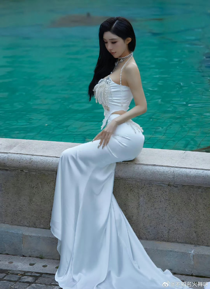 沙丘2 封面